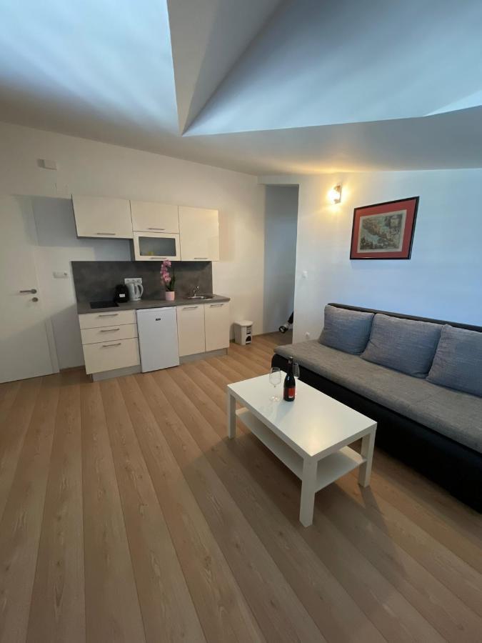 Apartments Holiday Gavric Trogir Szoba fotó